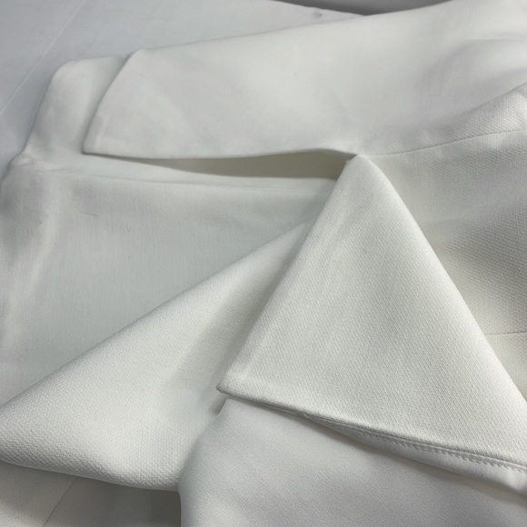 BCBGMaxAzria off-white peplum top size xs 0/2 - Picture 4 of 5